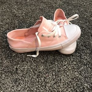 Size 7 Converse